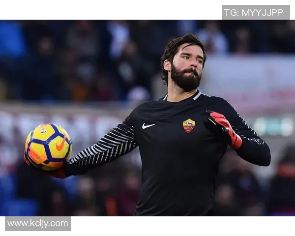 阿利松：从巴西传奇门将到全球瞩目的帕尼尼足球卡明星