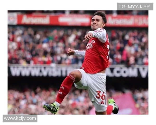 顶级球星足球过人技巧集锦精彩瞬间全解析技艺超群震撼全场